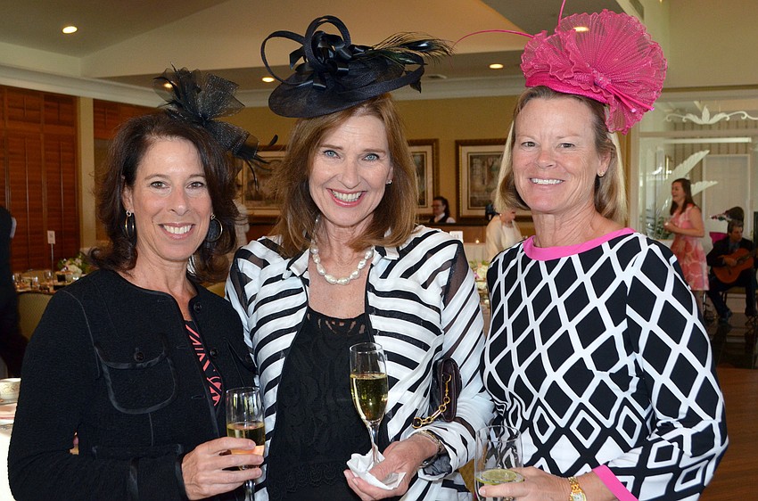 Lisa Hartmann, Sandra Dobglinger and Betsy Winder