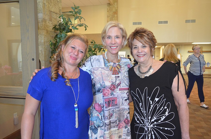 Models Sarah Walter, Sally Rauch and Bonnie Wright