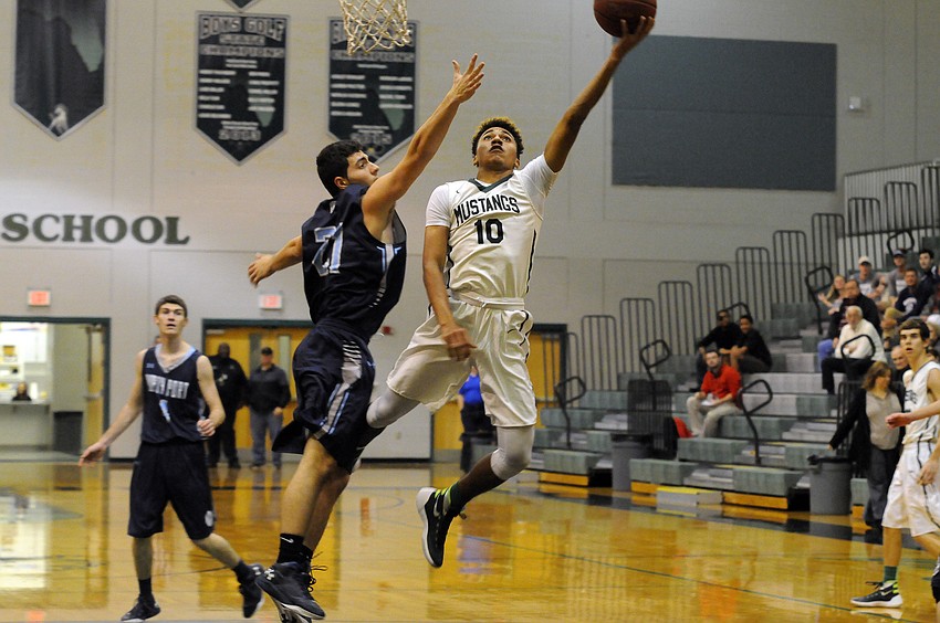 Lakewood Ranch sophomore Damien Gordon, who was named the Class 7A Player of the Year for District 16, scored 15 points for Lakewood Ranch.