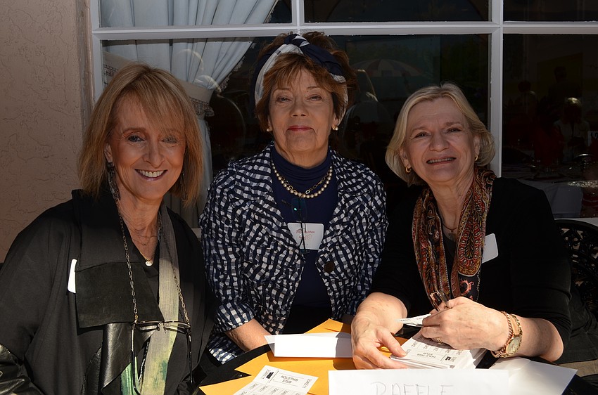 Rachel Ben-Avi, Diane Mott Davidson and Linda Pearce