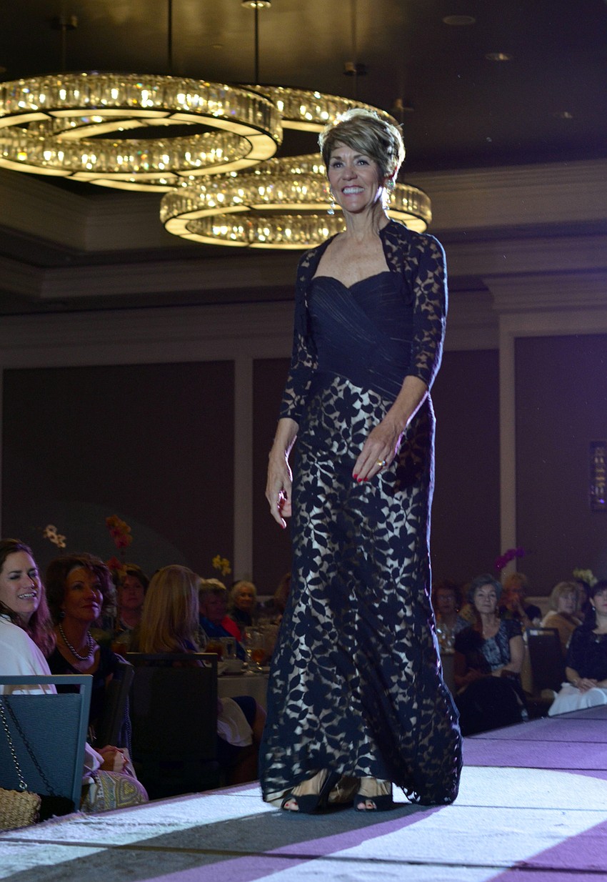 The SPARCCle on the Runway 'Tahitian Pearls' fashion show featured vintage 70s looks that are popular now.