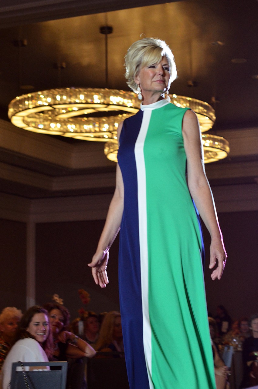 The SPARCCle on the Runway 'Tahitian Pearls' fashion show featured vintage 70s looks that are popular now.