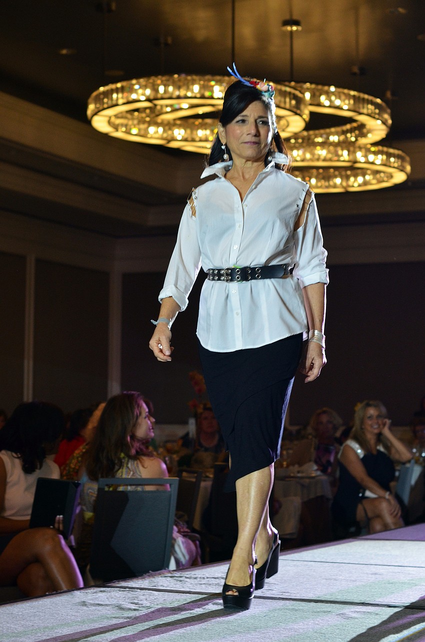 The SPARCCle on the Runway 'Tahitian Pearls' fashion show featured vintage 70s looks that are popular now.