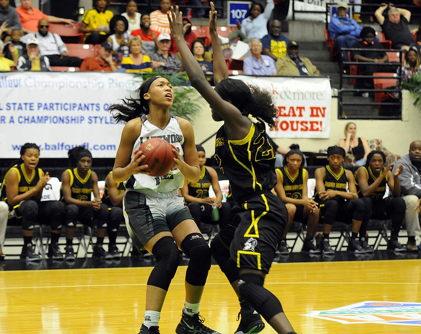 Lakewood Ranch junior forward LaDazhia Williams led the Mustangs with six points.