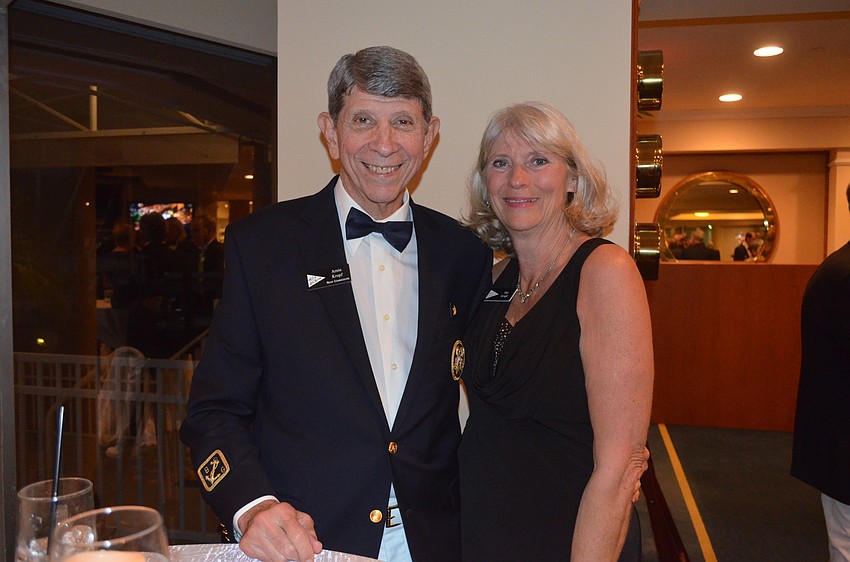 Incoming Vice Commodore Arnie and Dee Kropf