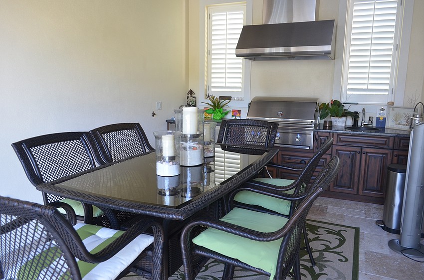 The outdoor kitchen connects the casita with the main house.