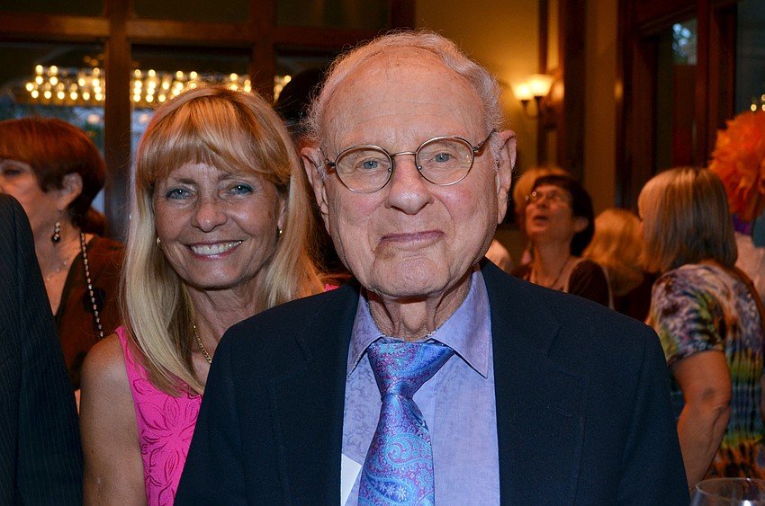 Dorathea Sandland and honoree Ernie Kretzmer