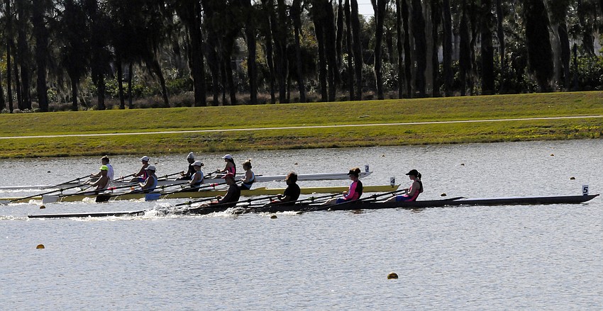 Teams from Gainesville Rowing and Jacksonville/Cambridge compete in the Mixed Masters 4x.