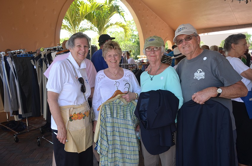 Annette Hogan, Deirdre Schueppert and Cynthia and Stan Slater