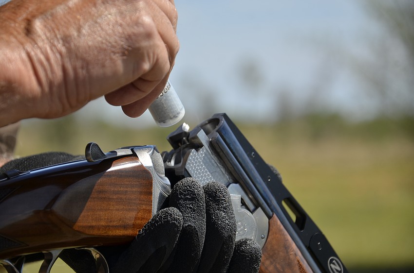 Mike Wick loads up before his turn.