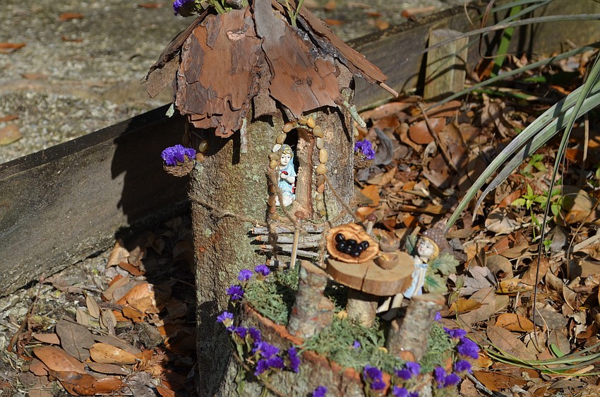 The Purple Hollow was made by Sarah Phlug.