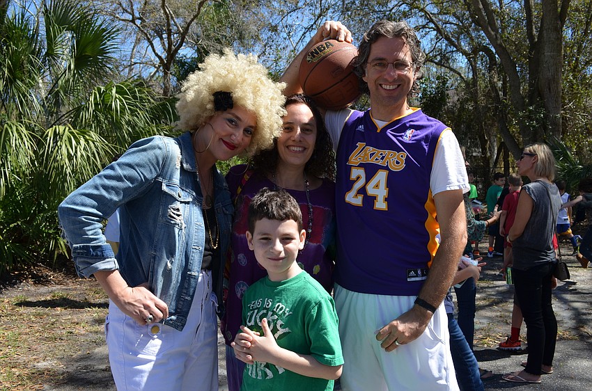 Felicia DeRowe, Dori Goldfarb, Rabbi Brenner Glickman and Jacob Maggard