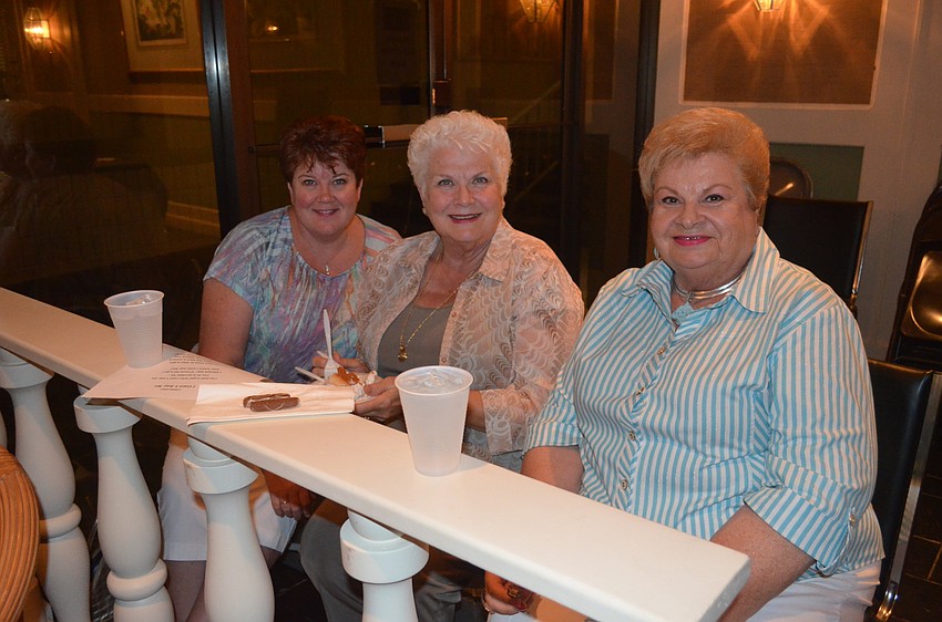 Margaret and Peggy Young with Carol Beddie