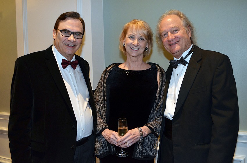 Roger and Judy Lambert with Gary Sweetman