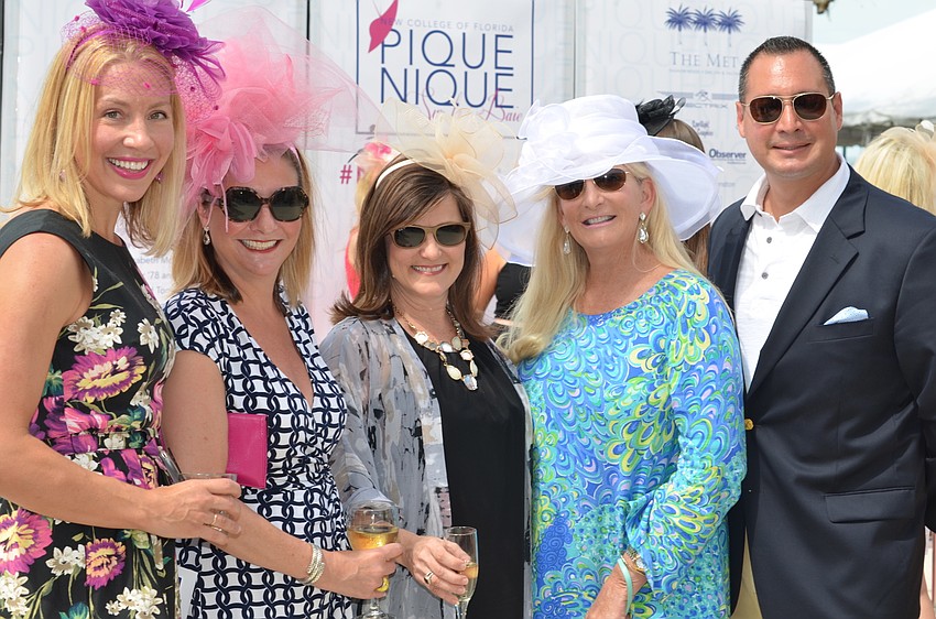 Jennifer Steube, Jessica Ortiz, Wendy Merriman, Barb Catlin and Octavio Ortiz