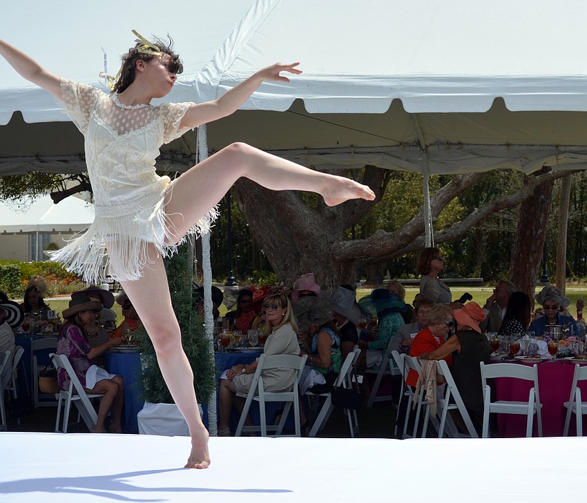 New College student dancers performed before the fashion show.