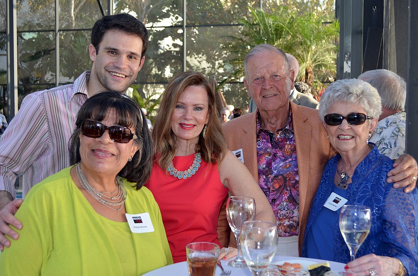 Brenda Brown, Joe Knipsel, Rita Greenbaum and Don and JoAnn Burhart