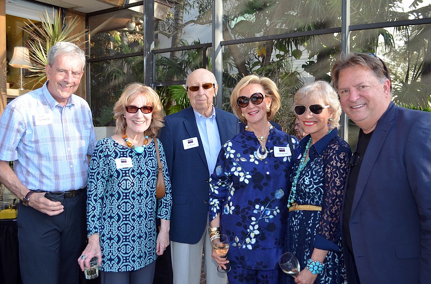 Bob Roskamp, Peggy Roeder, John and Elenor Maxheim, Diane Roskamp and John Fain