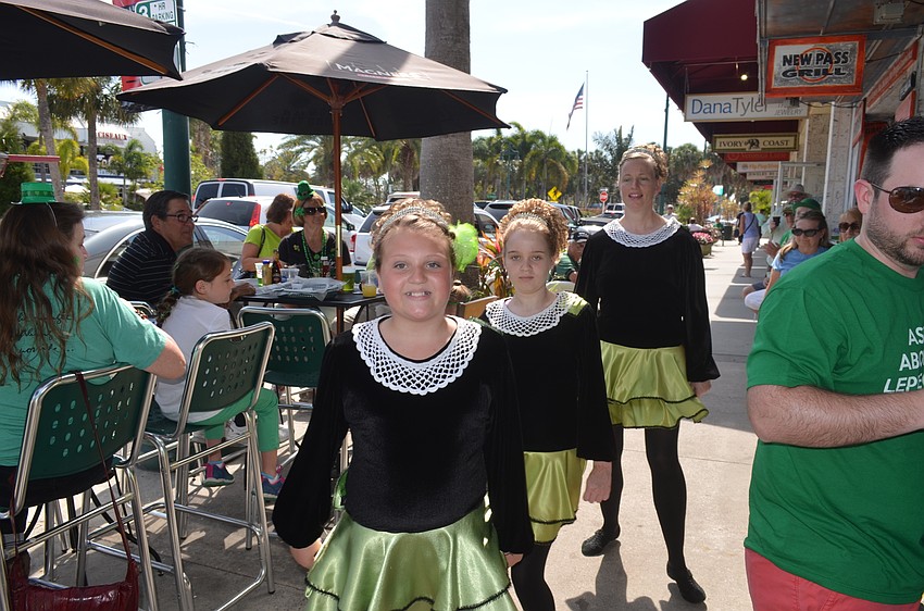 Irish dancers Emma Harting, Ella Sams and Gillian McCormack-Aeppli