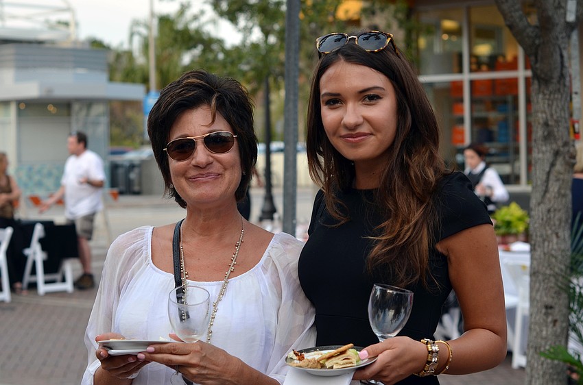 Karen and Rachel Kasztin