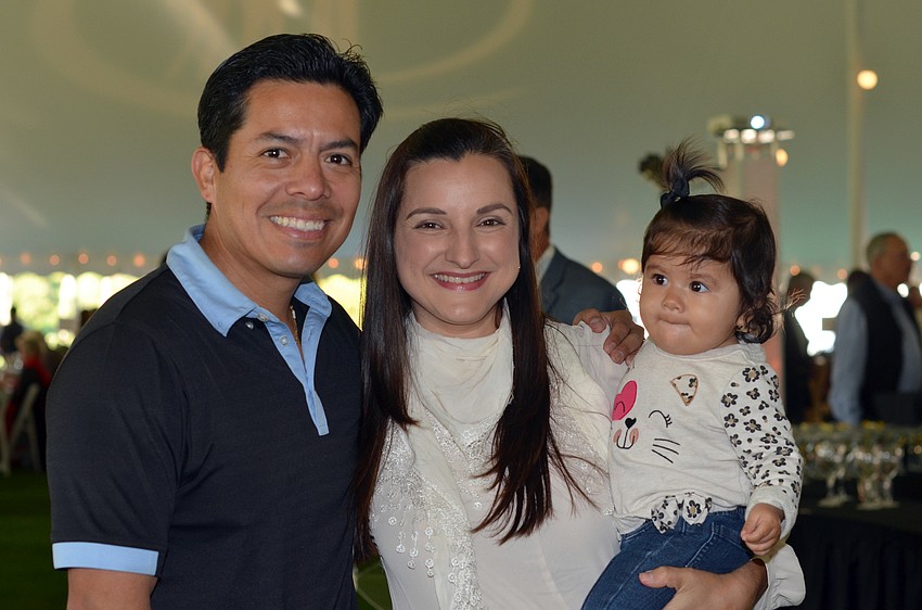 Mario, Jessica and Anabela Bringas