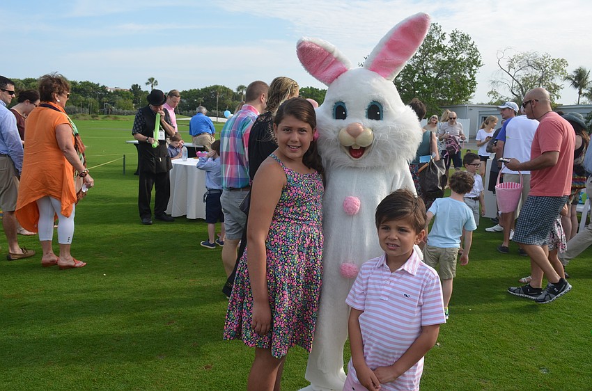 Lindsay Benza, 11, and brother, Tyler, 6