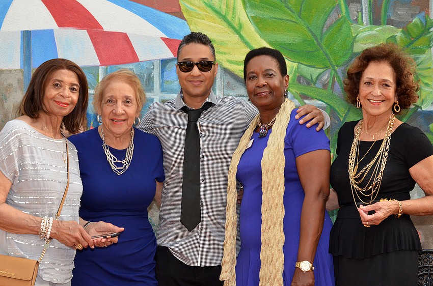 Shirley McQueen, Vildred Fitzgerald, Todd Mushaw, Doris Johnson and Lota Mushaw