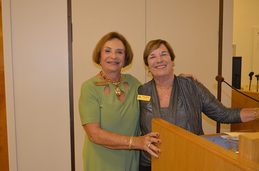 Temple Vice President Marion Levine and President Kathy Brooks