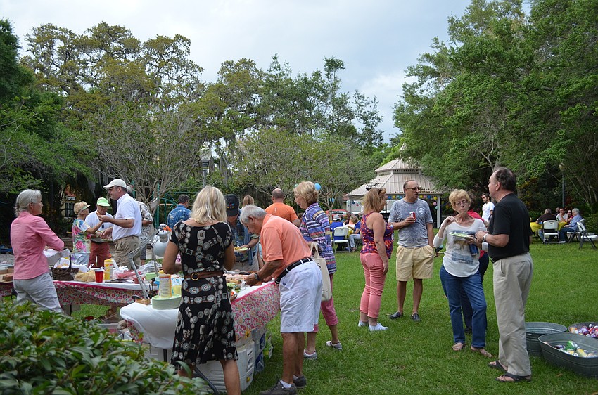 Hundreds of residents gathered at Laurel Park to take in some tunes and mingle with neighbors.