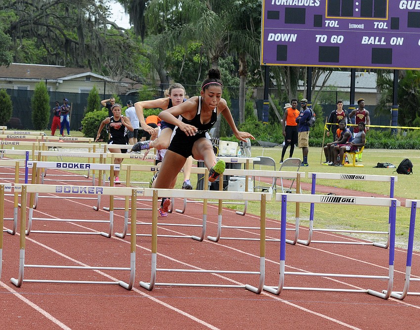 Lakewood Ranch senior Reide Ryans finished second in the 100-meter hurdles.