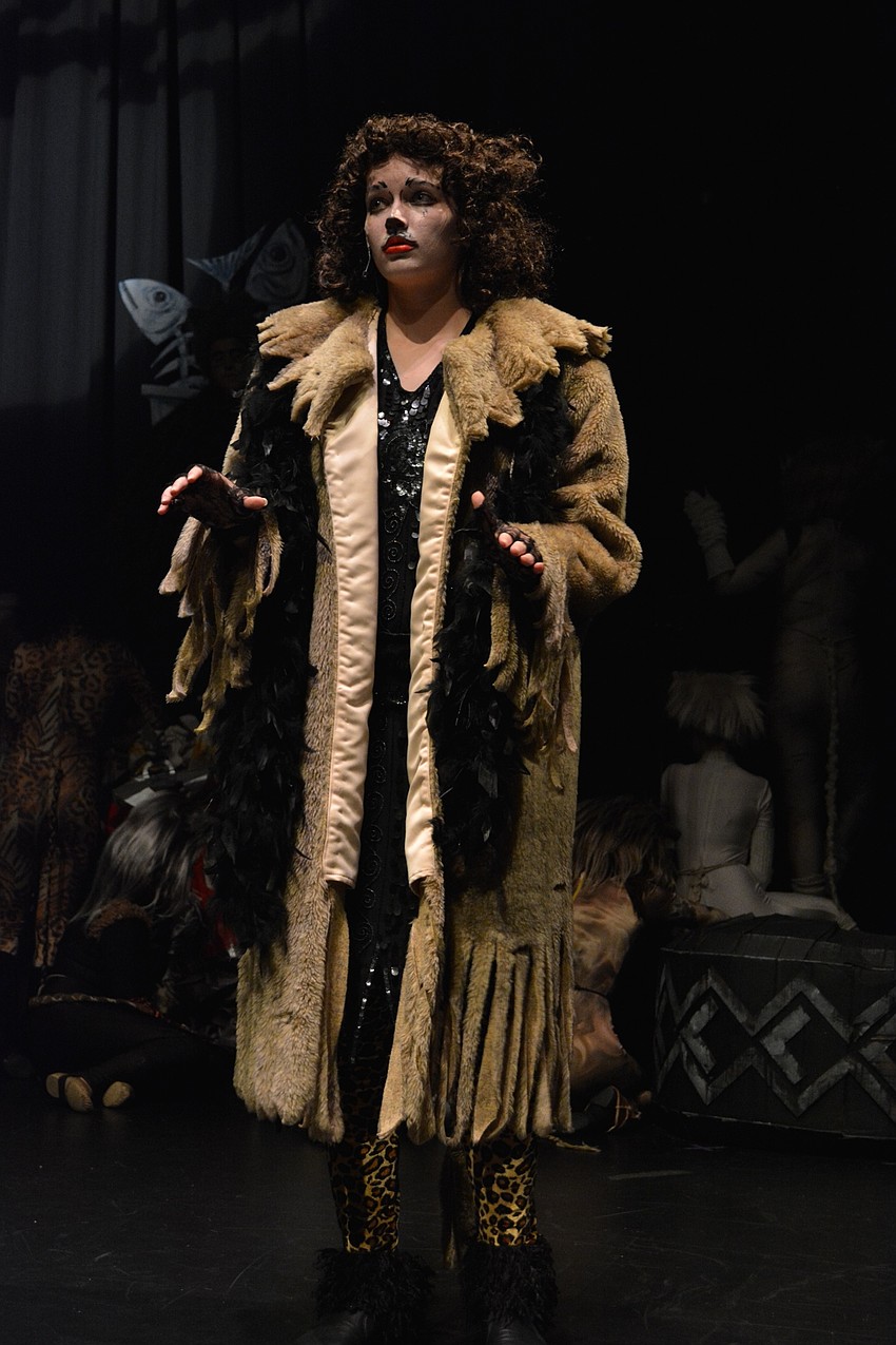 Kinsey Newhams sings about being Grizabella, the Glamour Cat.