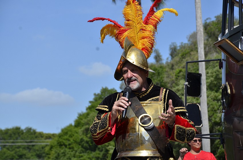 Bob Richardson dresses as Don Hernando de Soto. He told students that the color of the plume would help conquistadors locate their leader in battle.