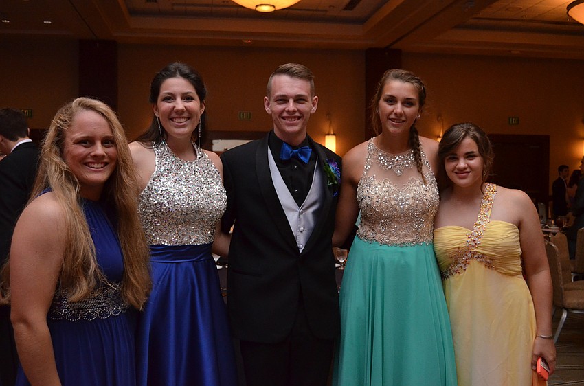 Brayden Einhaus, Ashley Allen, Noah Robinette, Kate Mizell and Kierra Bukaty