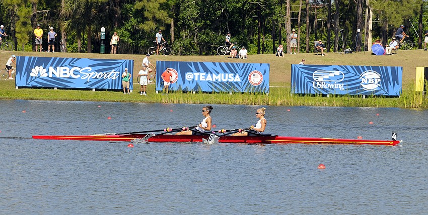 Sarasota Crew's Rosa Kemp and Monica Whitehouse made a late push to earn a bronze medal in the women's lightweight 2x.