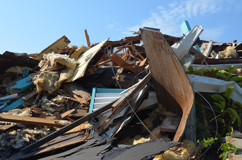 Longbeach Vilage residents and the town of Longboat Key anxiously awaited the demolition of Moore’s.