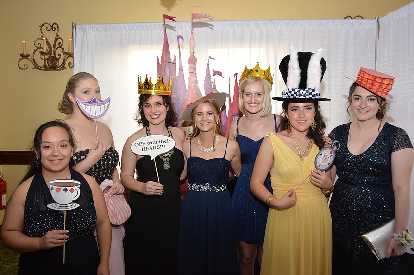 Marissa Dubois, Alex Adamson, Sarah Kocab, Riley Zinn, Jordyn Shaw, Shelby Sinagra and Mia Sarna all look marvelous.