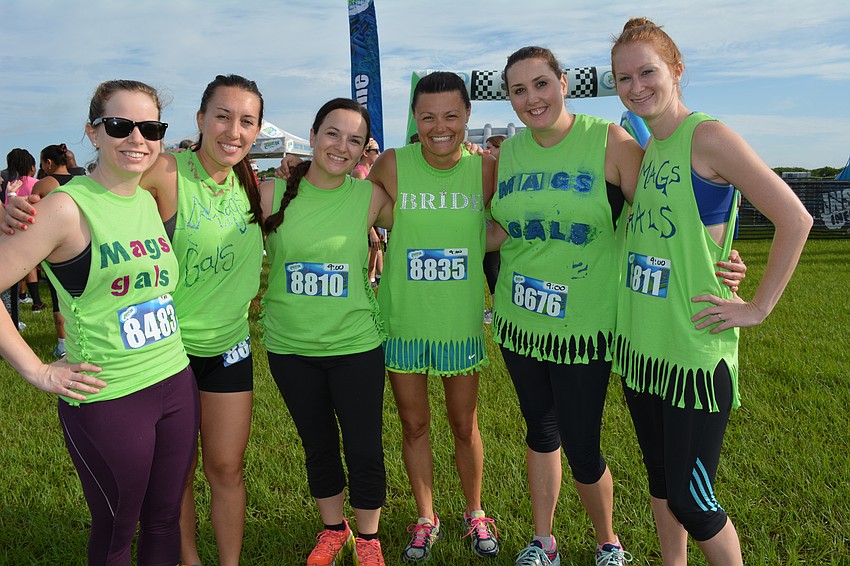 Katie Klotz, Melissa Yavalar, Ashley Grant, Magalie Grant, Amy Macher and Erin Vogel celebrate Magalie's upcoming wedding.