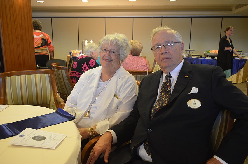Tom Elliott, president of Plymouth Harbor Residents Association, right, with wife, Susan