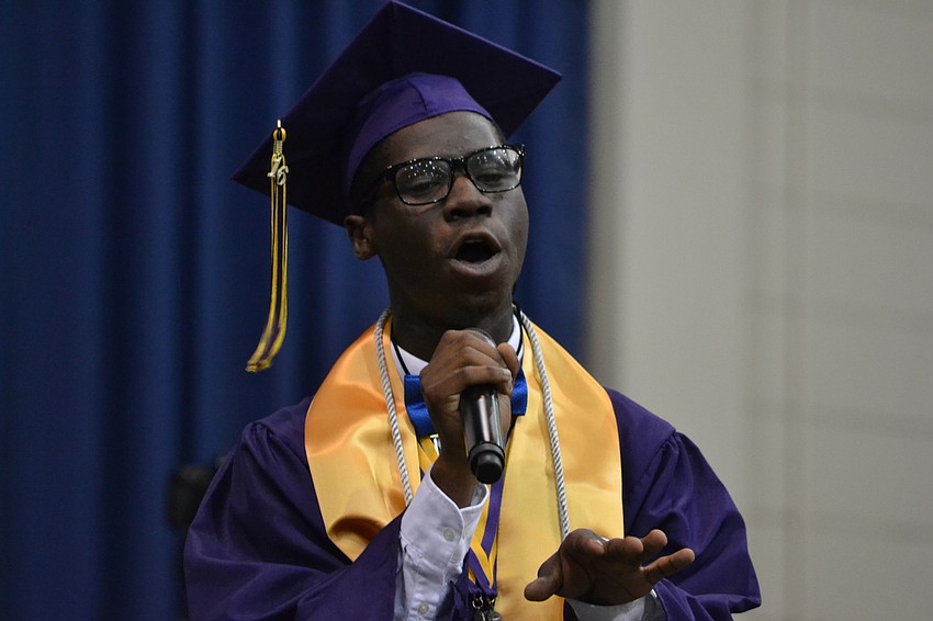 Shareef Grant performs 