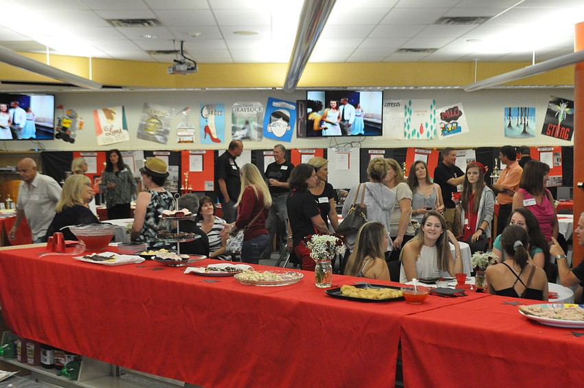 Former students, teachers, parents and families gathered to share their memories while at Braden River Middle. 
