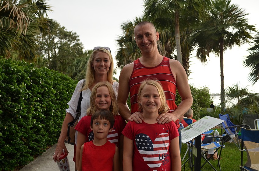 Kelly Lowe with John McAlister, Kaitlyn and Jaidyn McAlister and Preston Lowe