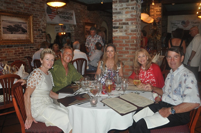 Steve and Denise Madva, Shannon Gault and Lyn and Jim Larson