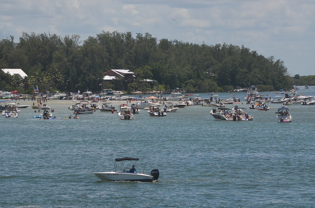 The AquaPaloozaÂ party Saturday off Longboat Key surrounding a sandbar near Jewfish Key was well-contained, officials said.