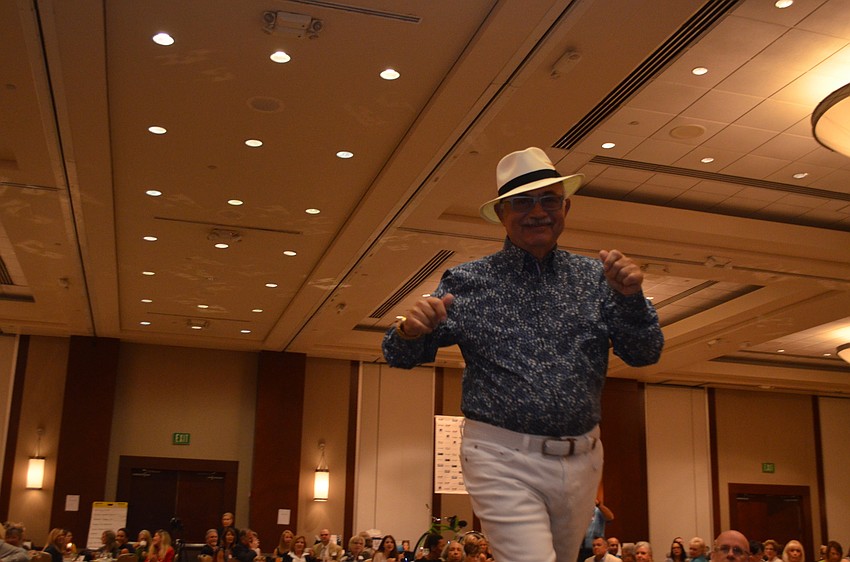 Jim Soda boogies down the runway in a classic Old Florida-inspired outfit.