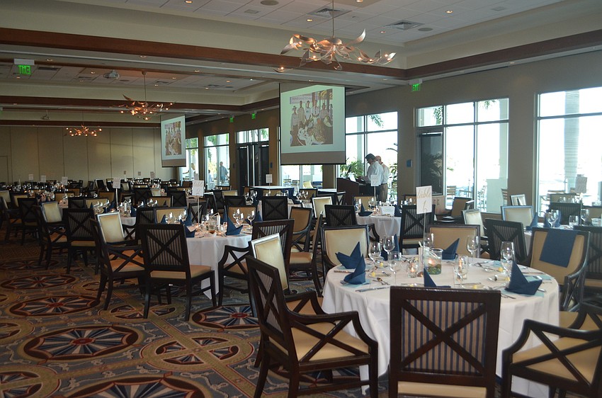 Before dinner,  the 170 attendees enjoyed a cocktail hour.