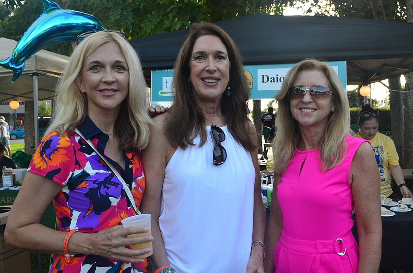 Kelly Kearns, Lisa Driscoll and Amy Warren