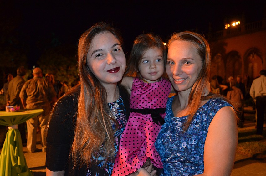 Ana, Tatyana and Svetlana Torres