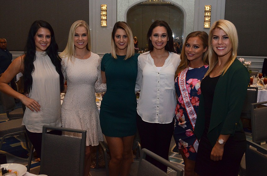 Stephanie Smeltz, Rachel Swartz, Jordan Burgs, Victoria Ruiz, Sable Robbert and Samantha Worsham