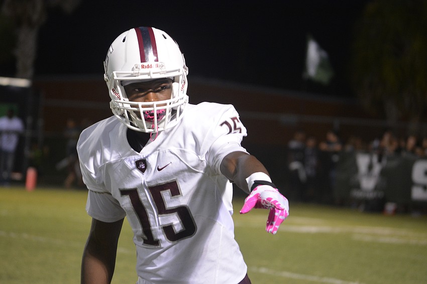 Braden River sophomore Knowledge McDaniel makes sure he's onside during the Pirates' game against Venice. Braden River lost 42-35.