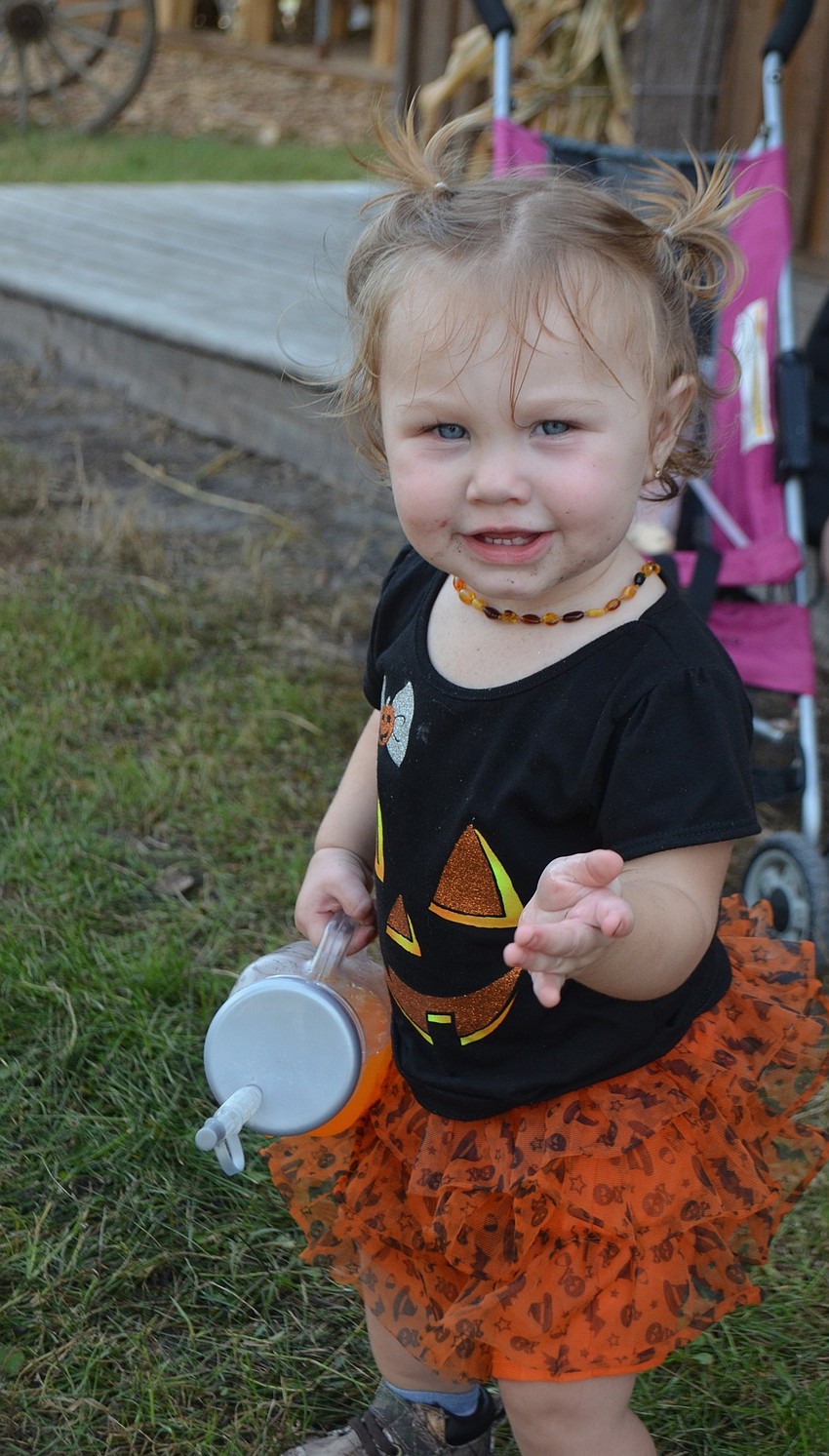 Largo's Tylie Uppinghouse, 1, is dressed for the occasion.